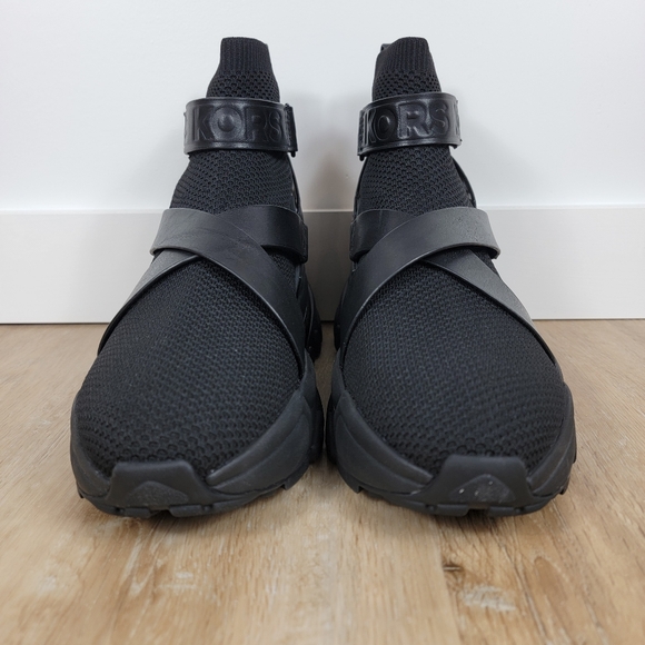 🆕️MICHAEL Michael Kors Nick Strap Bootie Sneaker - Picture 2 of 7